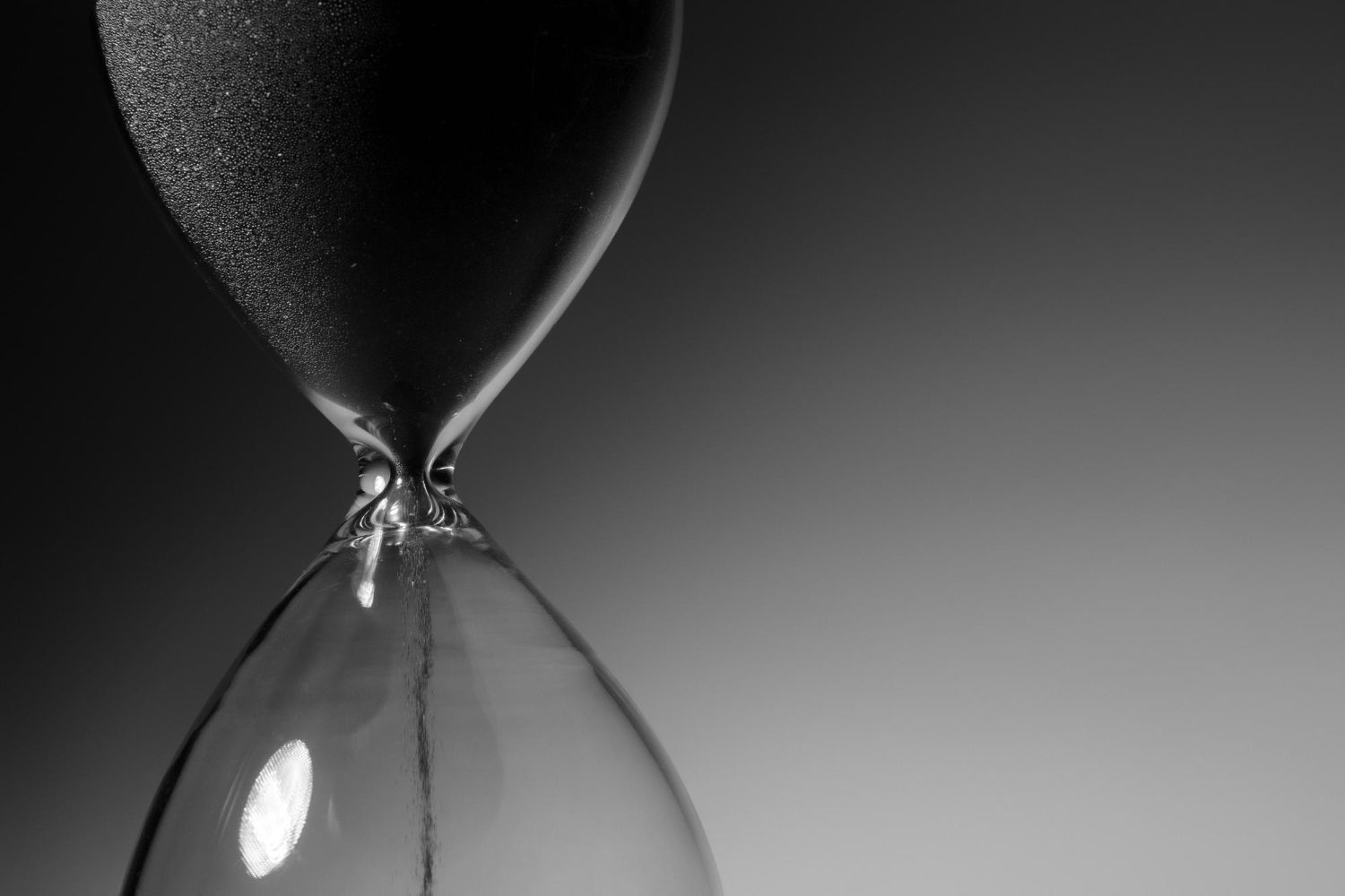 Black and white hourglass