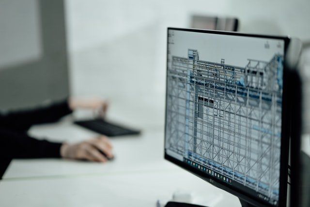 person using monitor for bim 