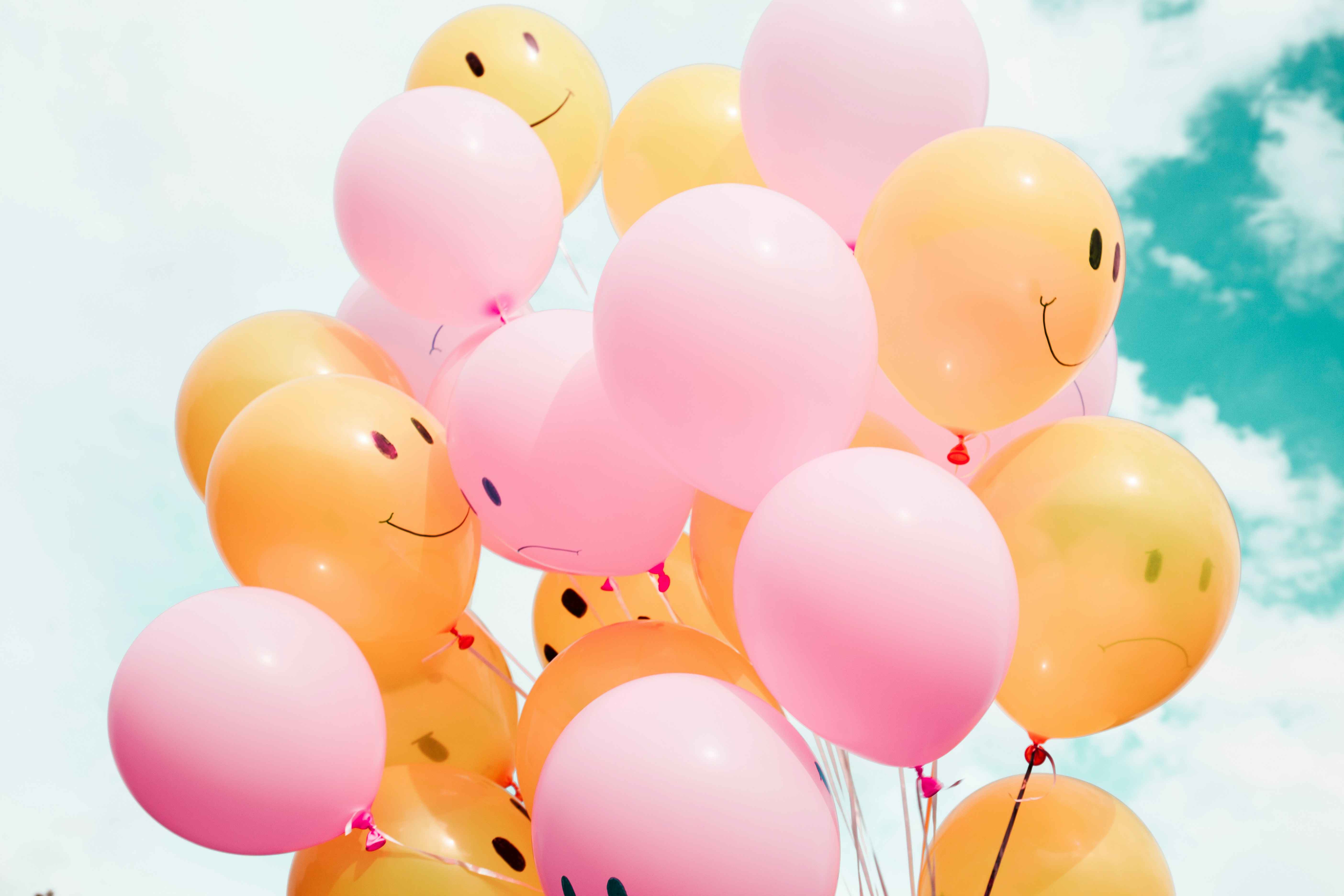 flying balloons